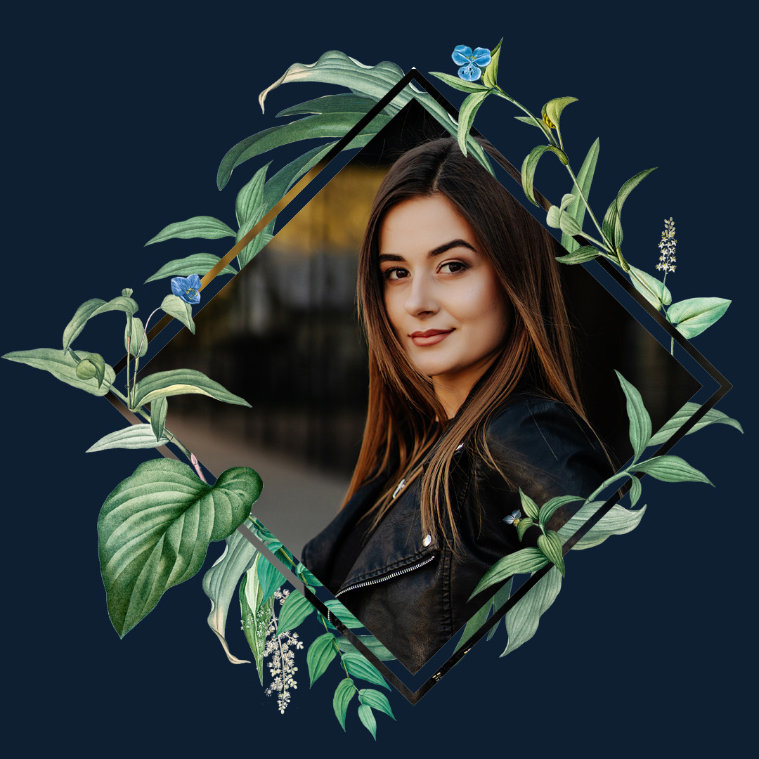 Frame with green leaves🍃🍃